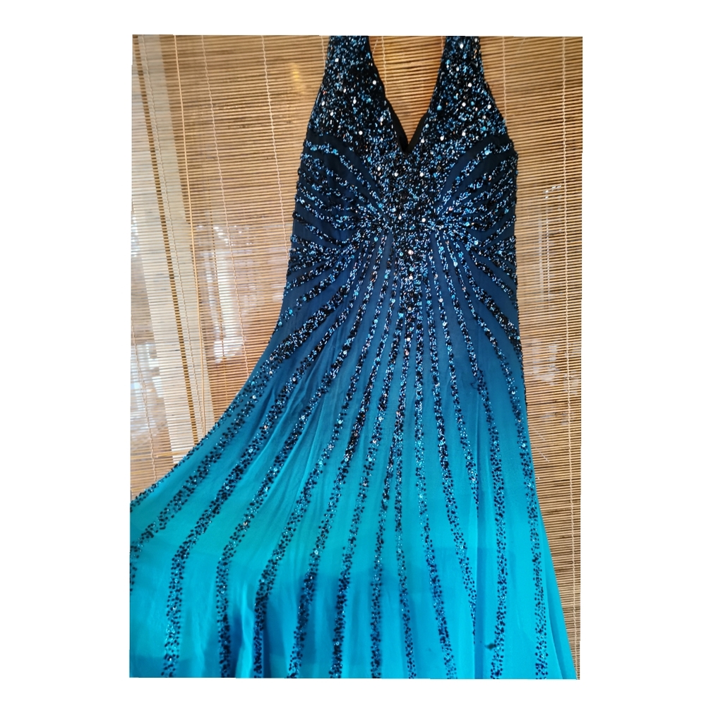 🌟HOST'S PICK🌟Backless Beaded Dress